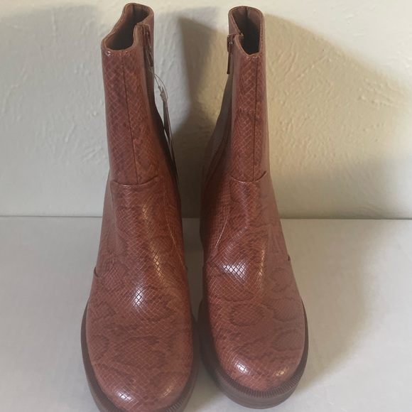 Brand new brown boot with memory foam - Picture 4 of 6